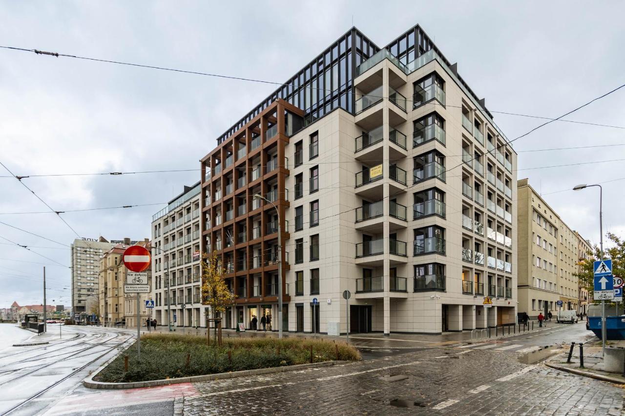 Klimatyzowany Apartament Very Berry Z Parkingiem W Poznaniu By Noclegi Renters Esterno foto