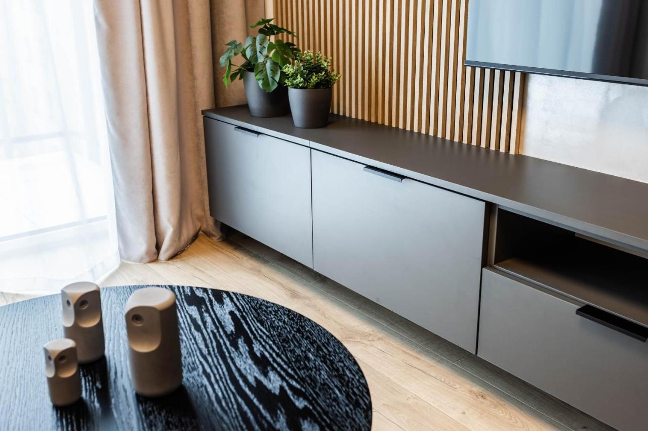 Klimatyzowany Apartament Very Berry Z Parkingiem W Poznaniu By Noclegi Renters Esterno foto