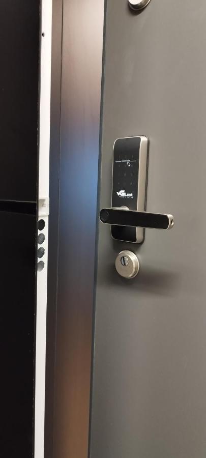 Klimatyzowany Apartament Very Berry Z Parkingiem W Poznaniu By Noclegi Renters Esterno foto